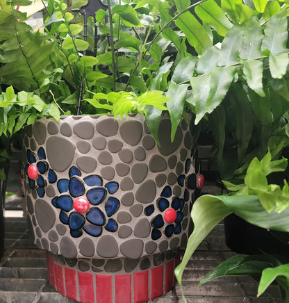 RUNING LOW NOT RESTOCKING **BLUE GLOSS Ceramic Flower Power Pebble Pool All Weather Out/Indoor Tiles - Full Sheets